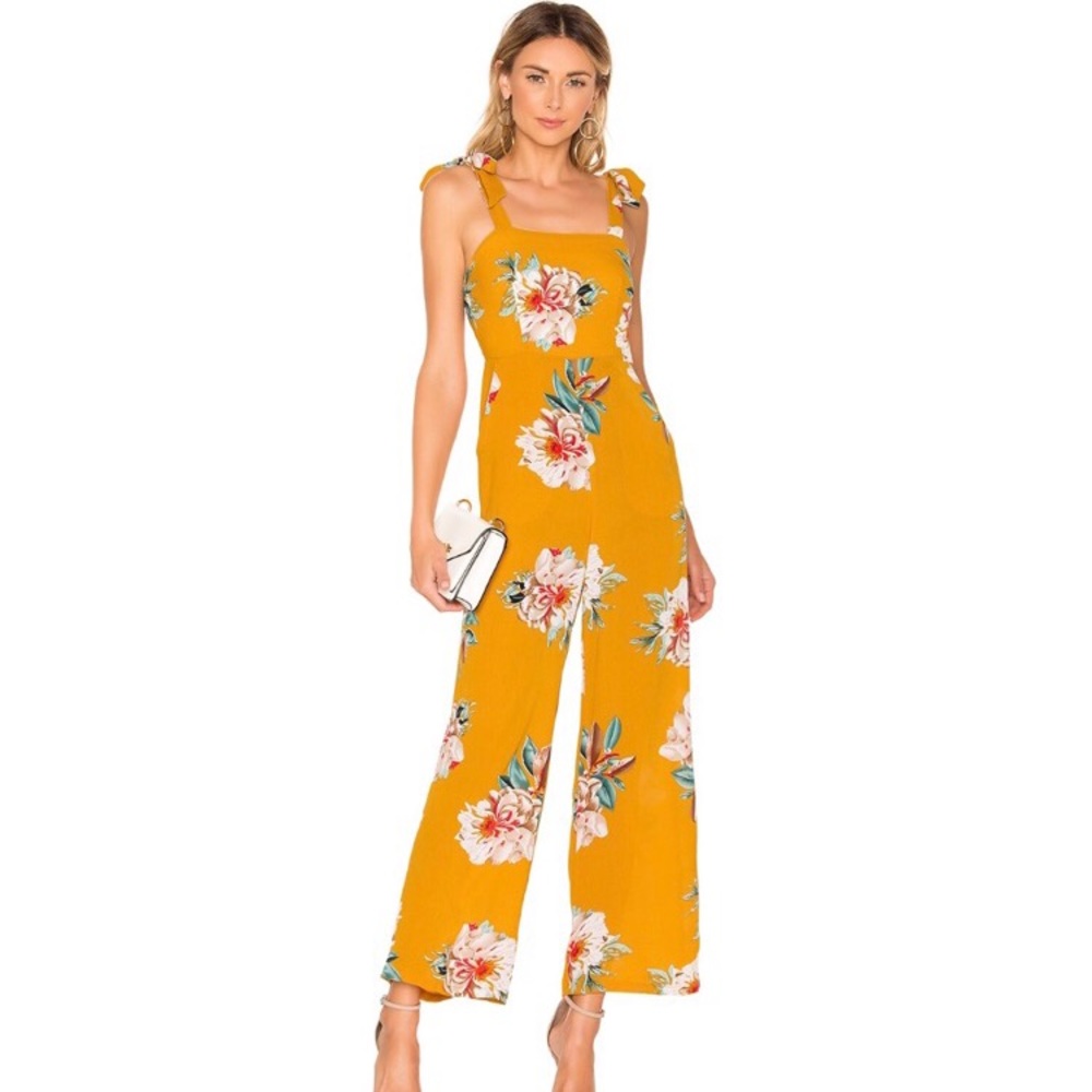 Superdown Adley Floral Jumpsuit ✨🌻🌼🌸